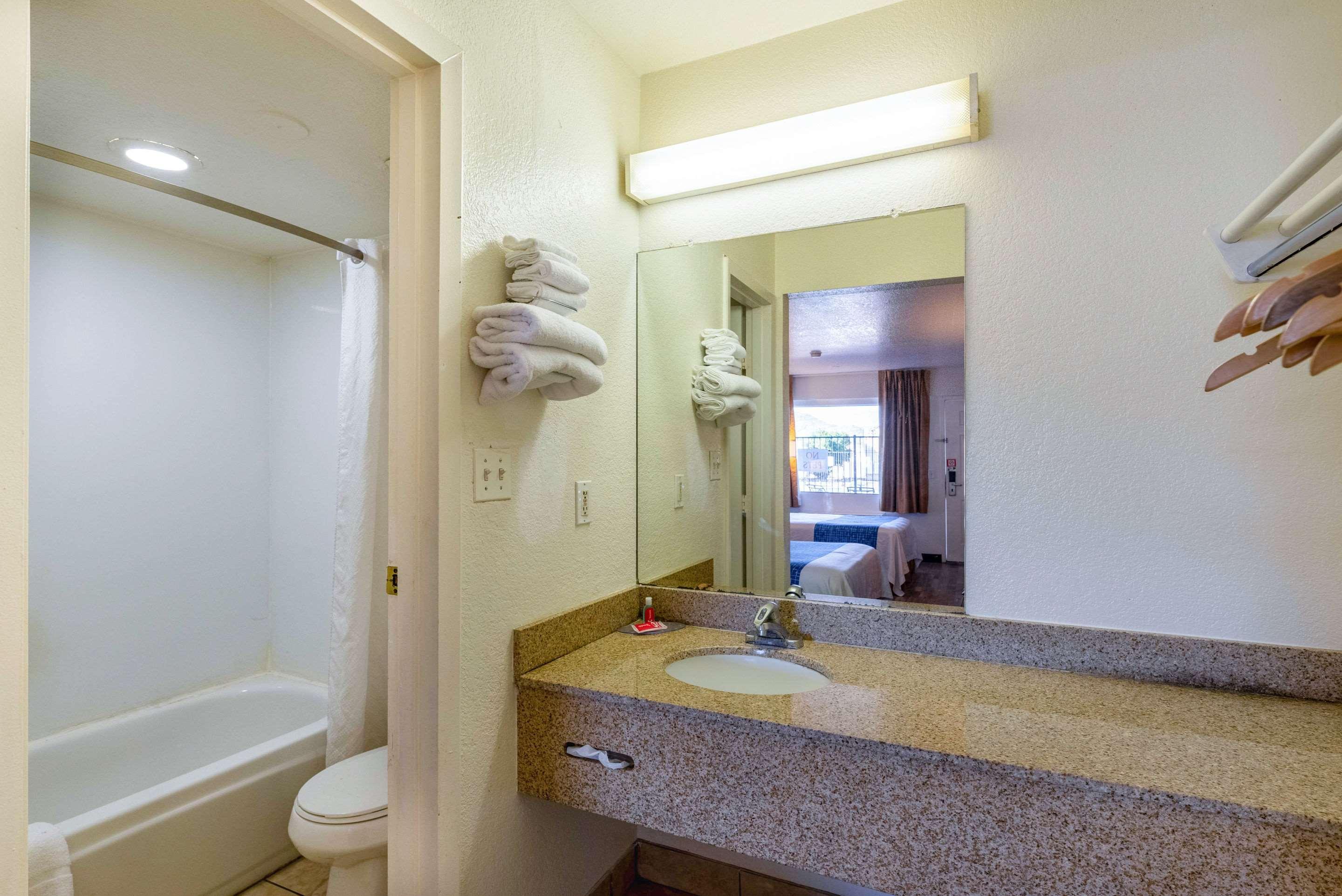 Econo Lodge Phoenix North I-17 Kültér fotó
